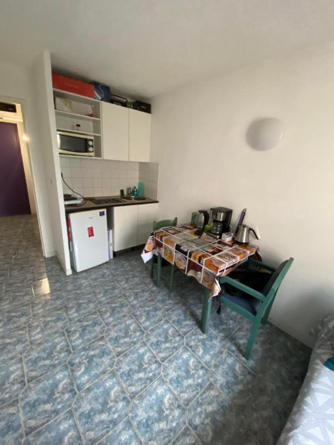 Apartment A & H Homes Nice